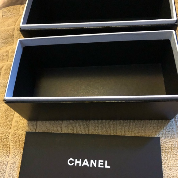 Chanel empty boxes for sunglasses - Picture 2 of 2